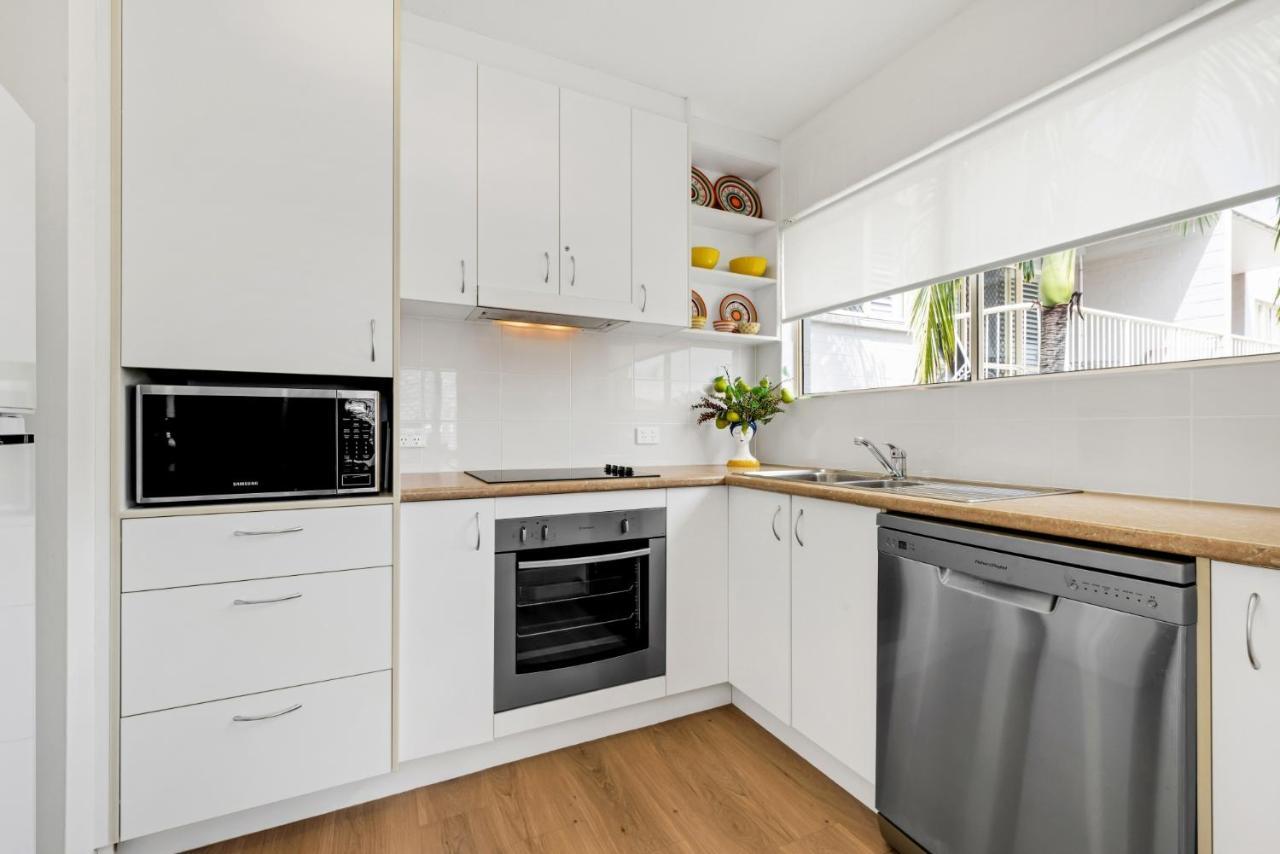 Surf Dance Apartments Coolum Beach Esterno foto